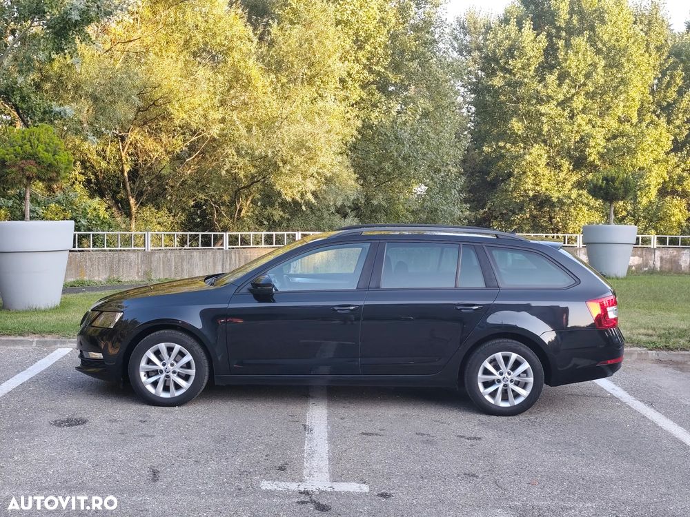 Skoda Octavia 1.6 TDI DSG Style - 12