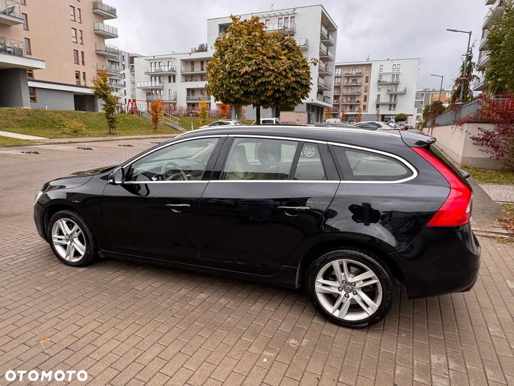 Volvo V60 D4 Drive-E Summum - 3