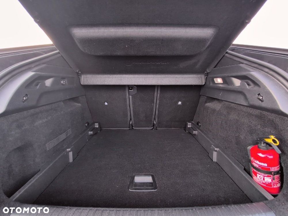 Peugeot 3008 1.2 PureTech mHEV Allure e-DCS6 - 6