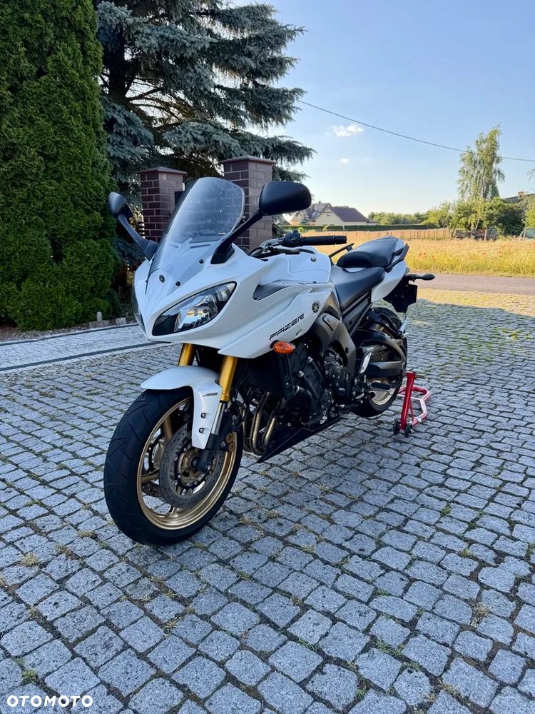 Yamaha FZ8 - 5