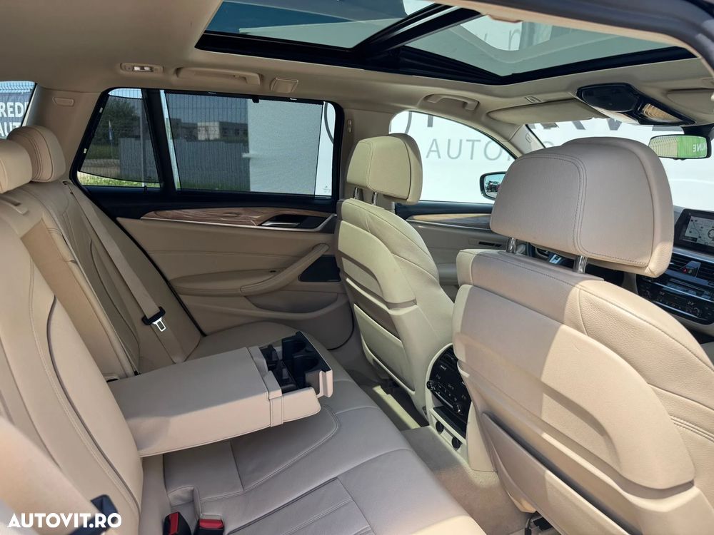 BMW Seria 5 525d AT - 10