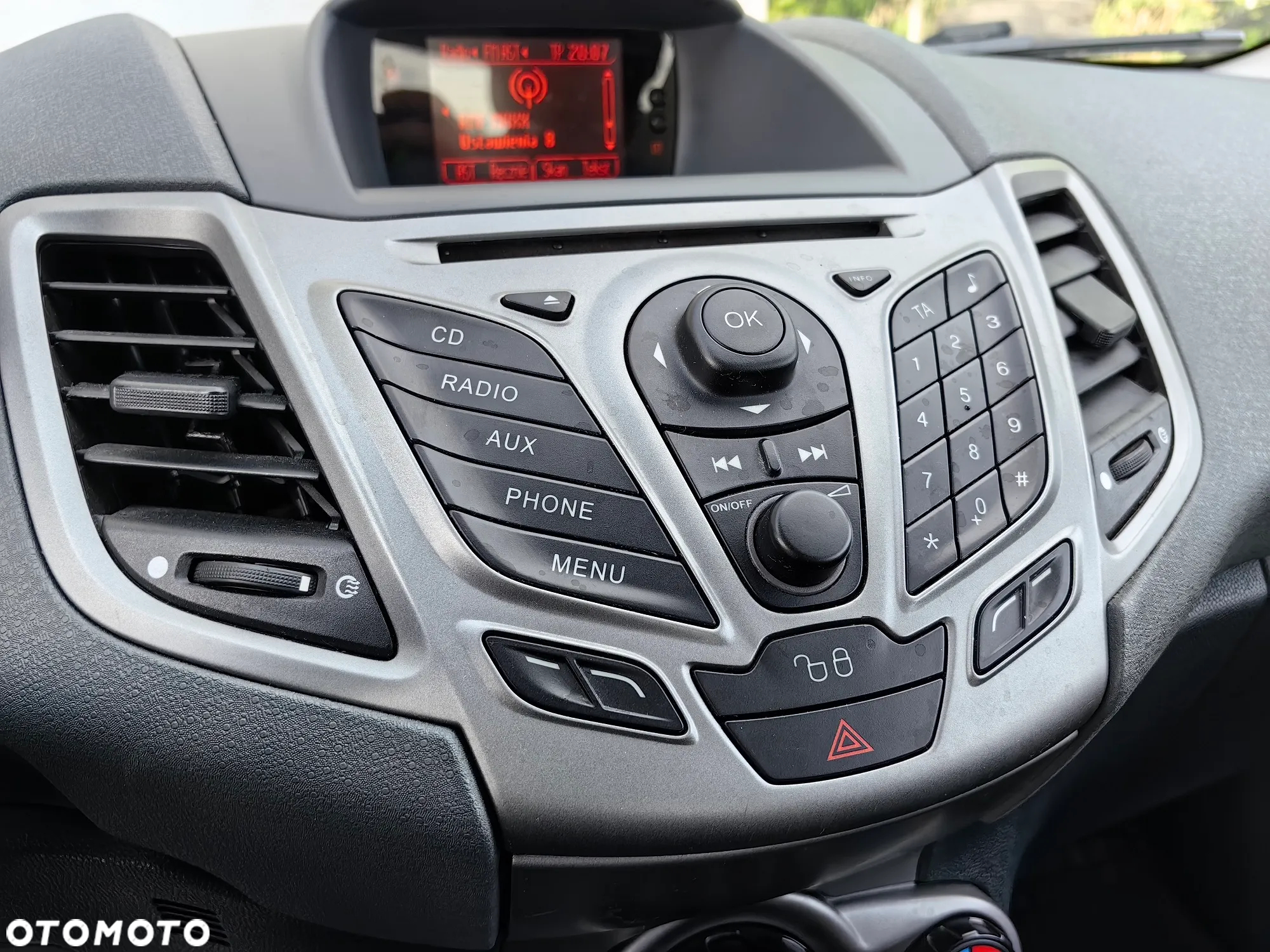 Ford Fiesta 1.25 Ambiente - 22