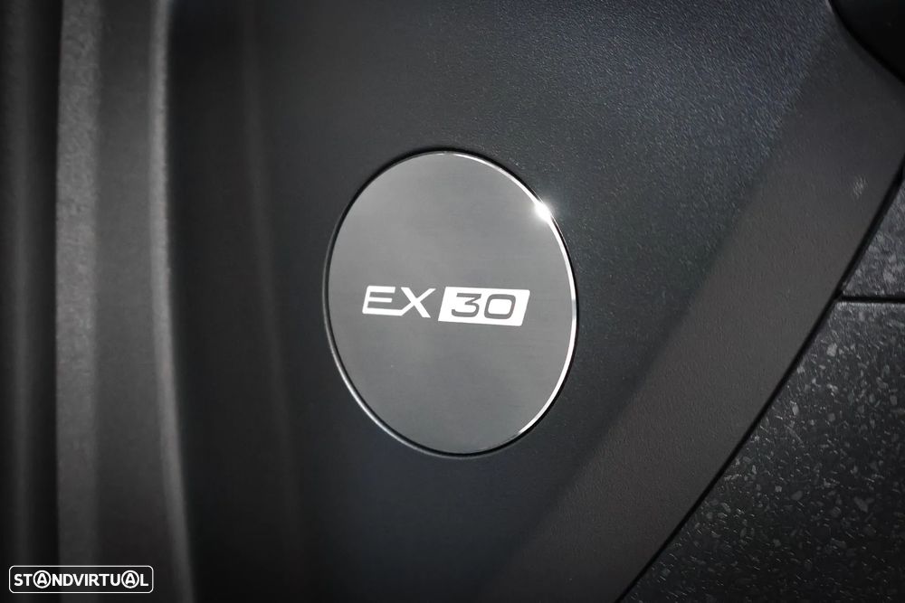 Volvo EX30 69 kWh Single Motor Extended Range Plus - 43