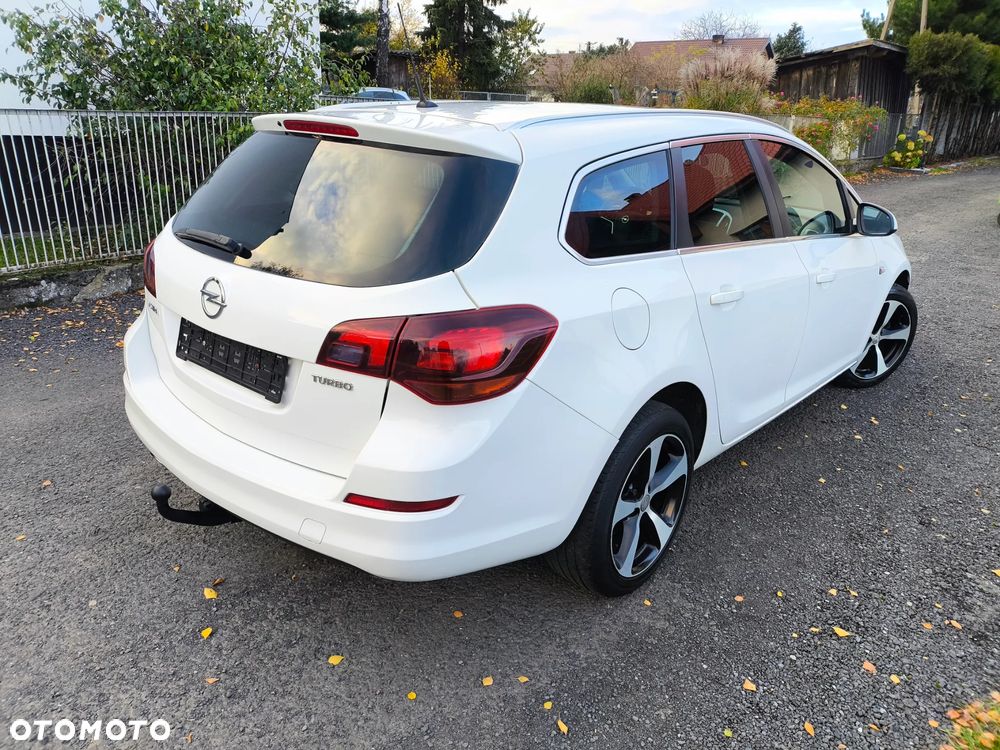 Opel Astra 1.4 Turbo Design Edition - 4