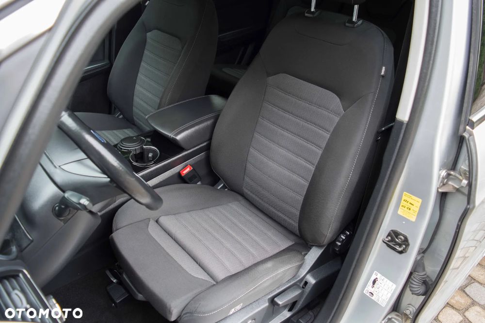 Ford S-Max 2.5 Duratec FHEV TITANIUM - 16