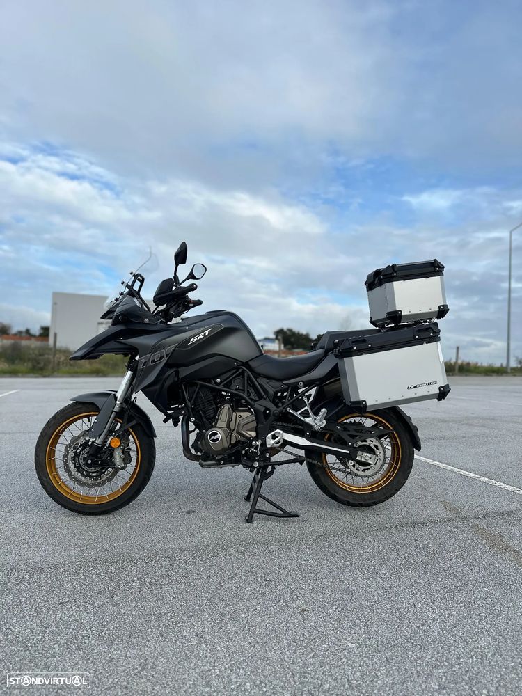 QJ Motor SRT 700X E5 - 16