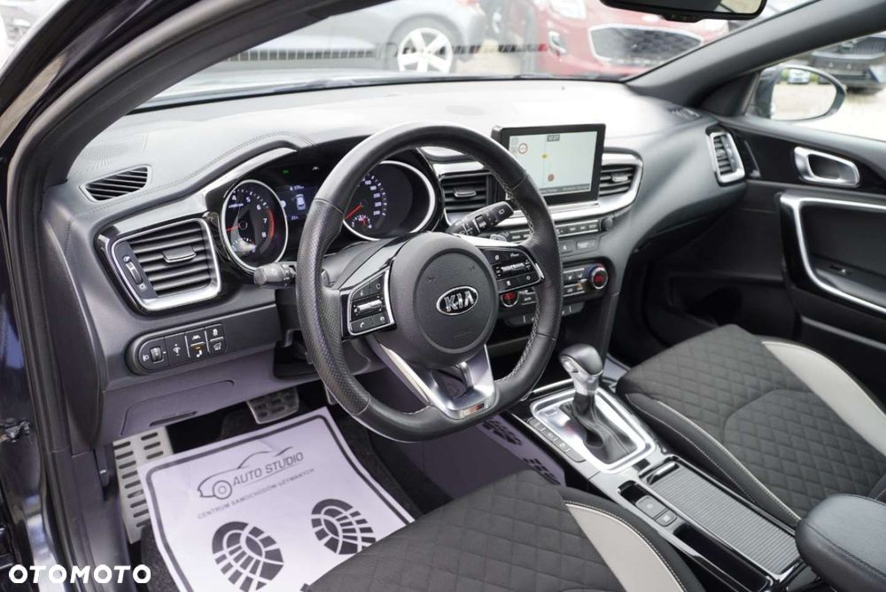 Kia Ceed 1.4 T-GDI DCT OPF GT Line - 9