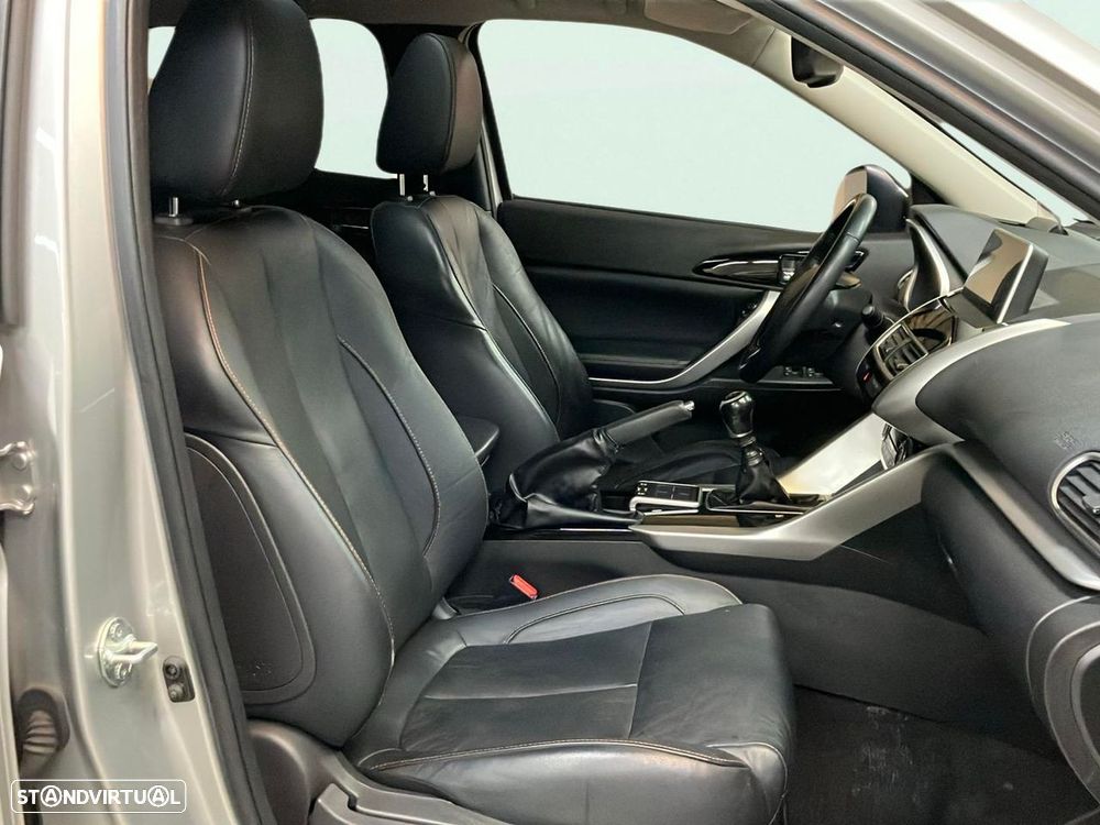 Mitsubishi Eclipse Cross 1.5 MIVEC - 16
