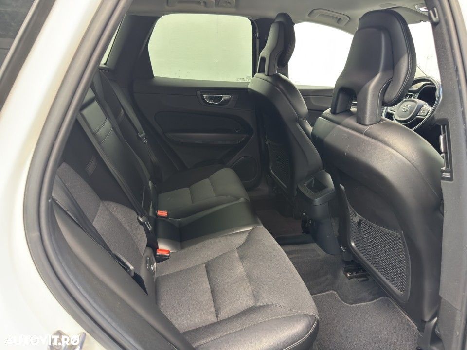 Volvo XC 60 T5 AWD Inscription - 16