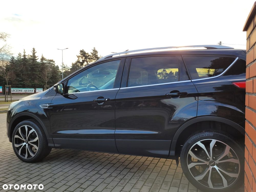 Ford Kuga 2.0 TDCi 2x4 Titanium - 26