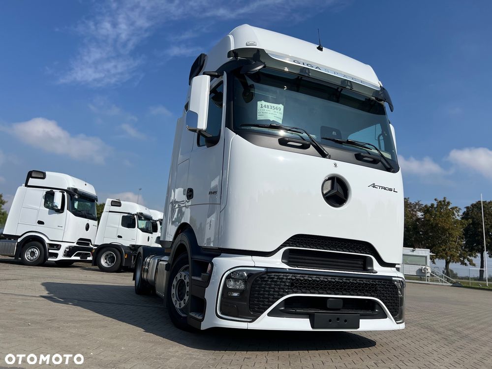 Mercedes-Benz ACTROS - 7