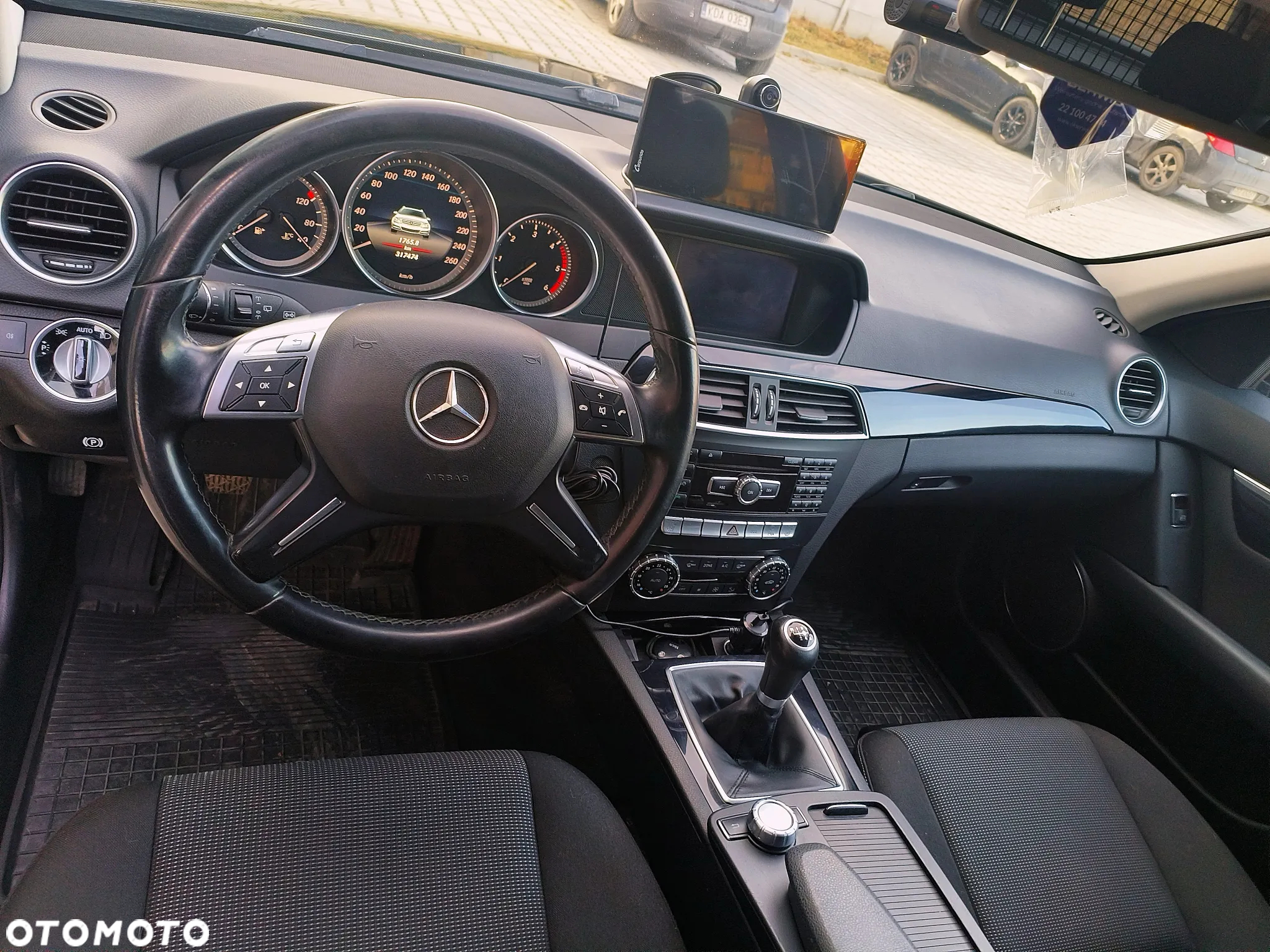 Mercedes-Benz Klasa C 180 T CDI DPF (BlueEFFICIENCY) - 13