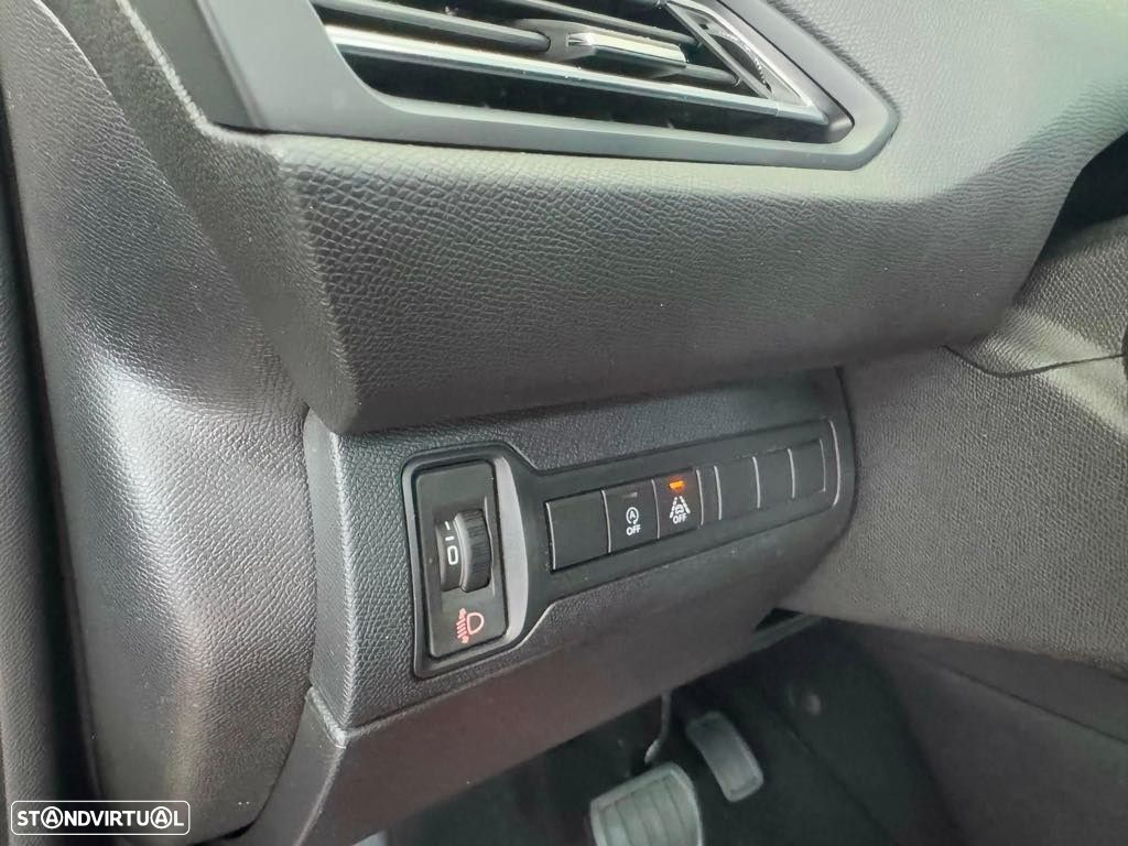 Peugeot 308 SW 1.5 BlueHDi Style EAT8 - 18