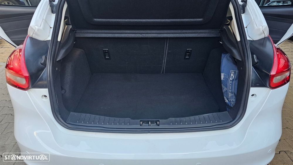 Ford Focus 1.5 TDCi Titanium - 13