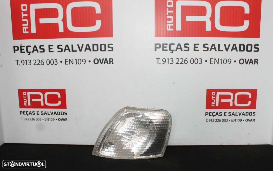 Farol Volkswagen Passat - 1