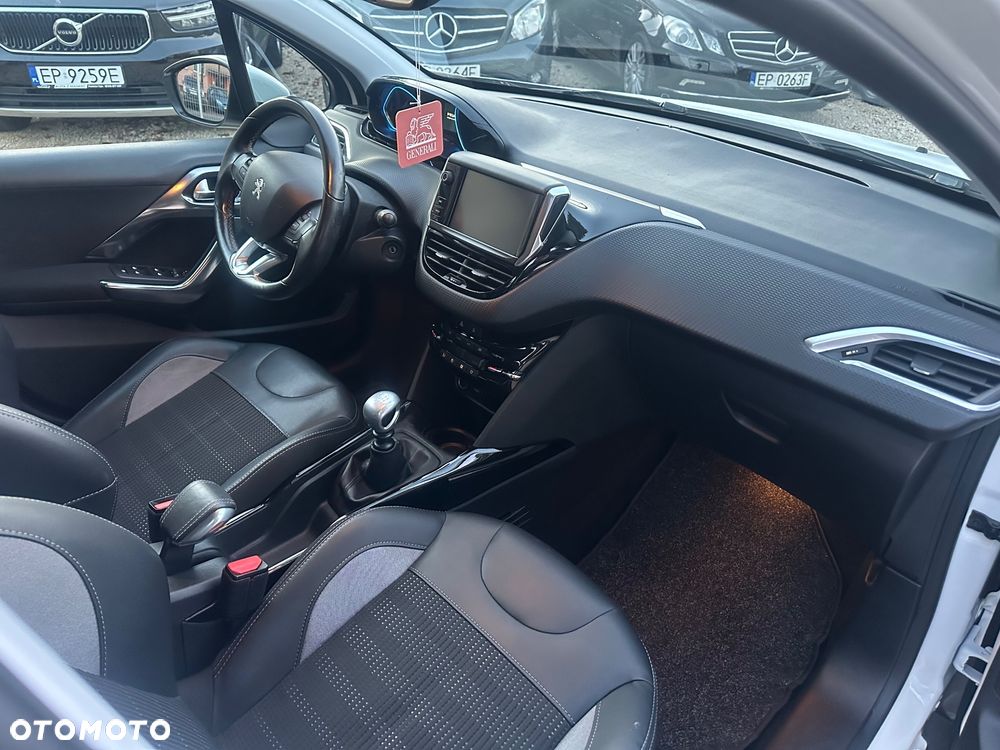 Peugeot 2008 BlueHDi FAP 120 STOP & START Allure - 17