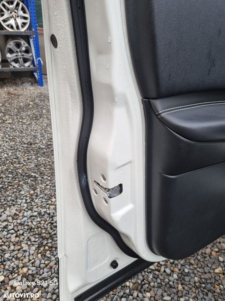 Usa Stanga Fata Nissan Qashqai Facelift 2010 - 2013 SUV 4 Usi Super White 326 (1404) - 2