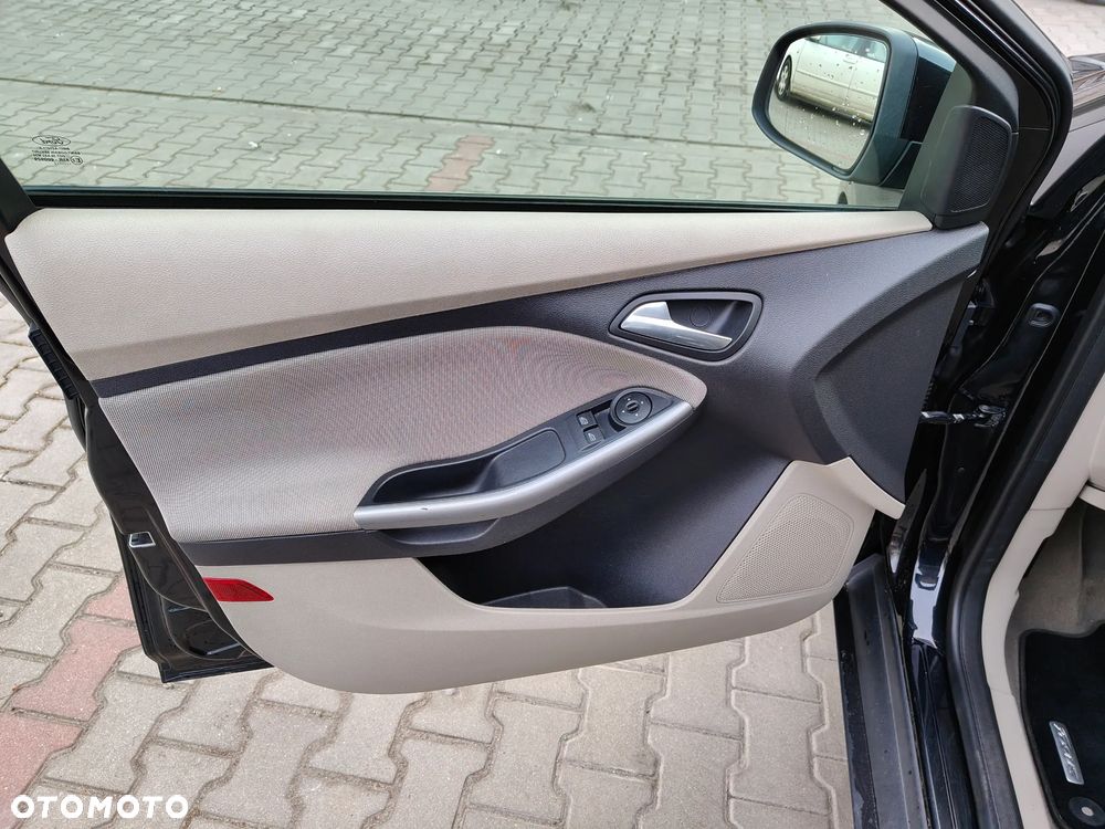 Ford Focus 1.6 Gold X (Trend) - 12