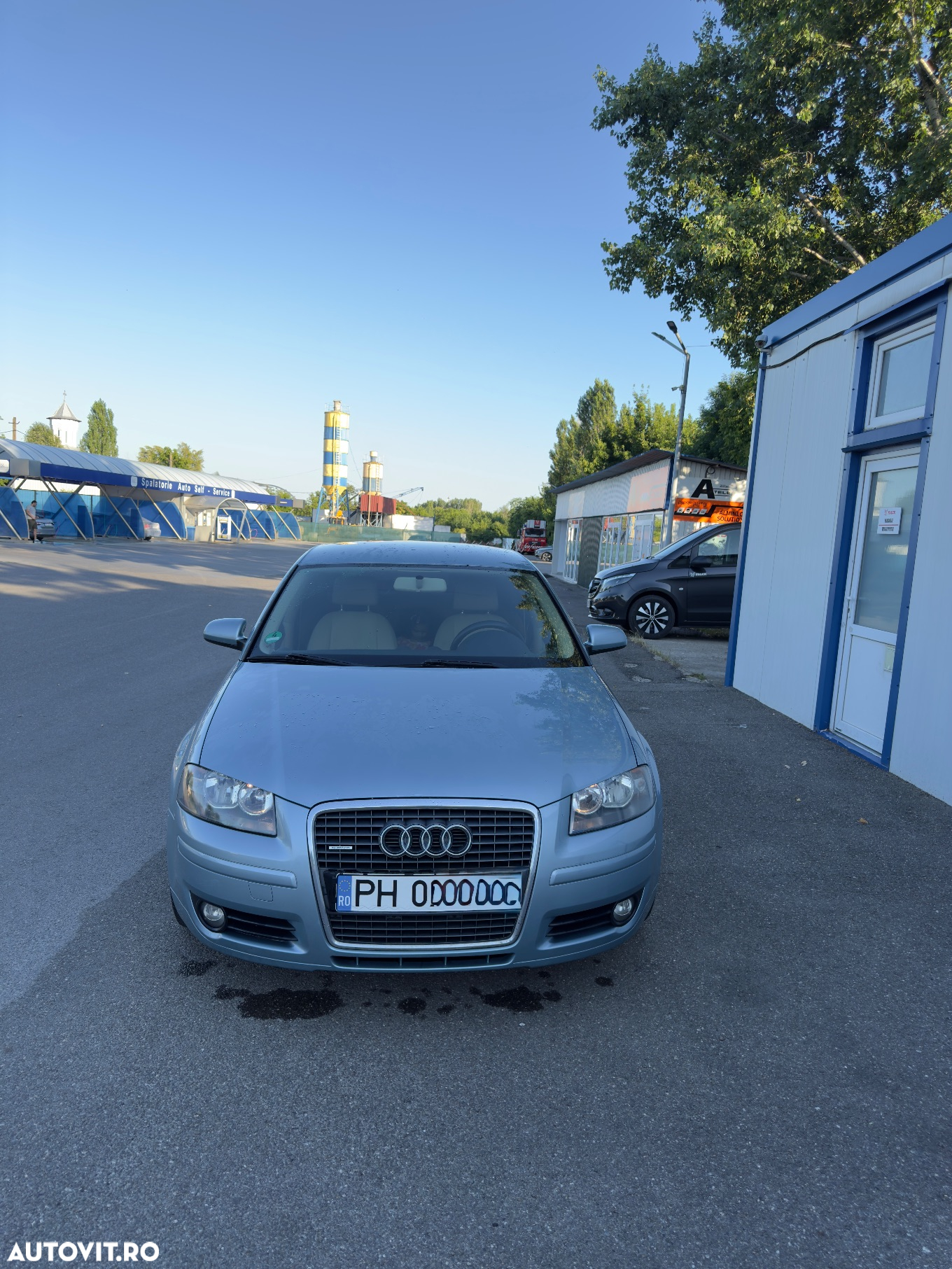 Audi A3 2.0 TDI Sportback DPF quattro Ambiente - 2