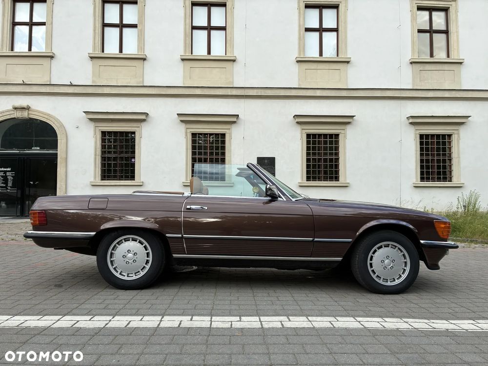 Mercedes-Benz SL - 10