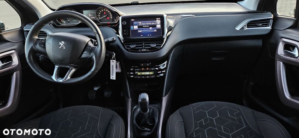Peugeot 2008 1.6 BlueHDi Allure - 8