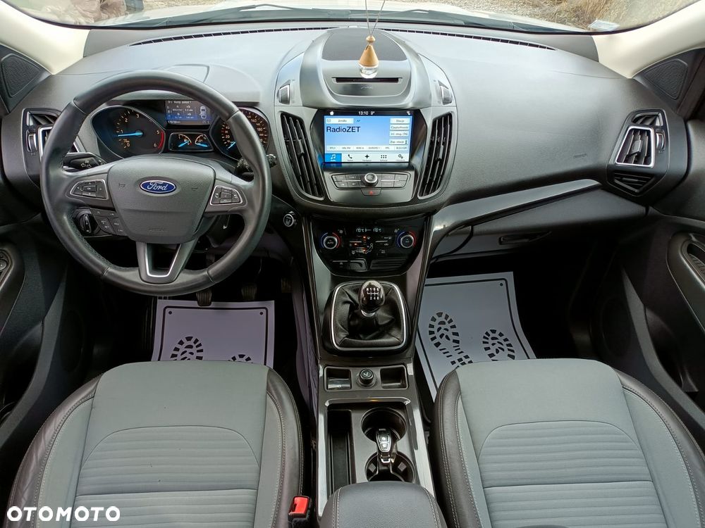 Ford Kuga 2.0 TDCi 2x4 Titanium - 16