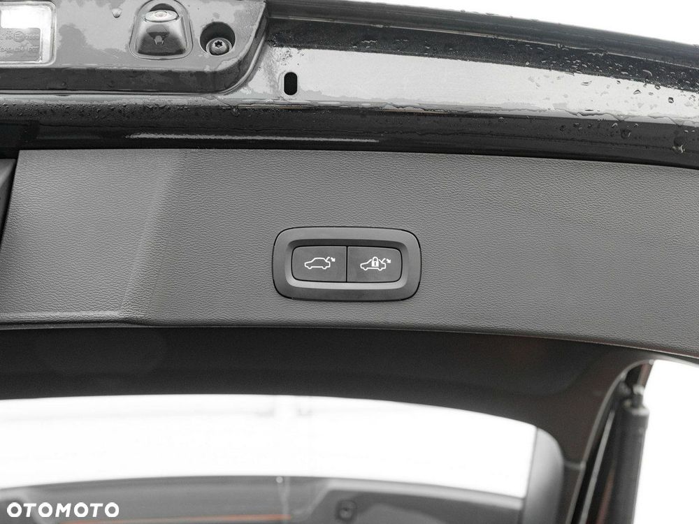 Volvo XC 40 73kWh P6 Recharge Ultimate - 28