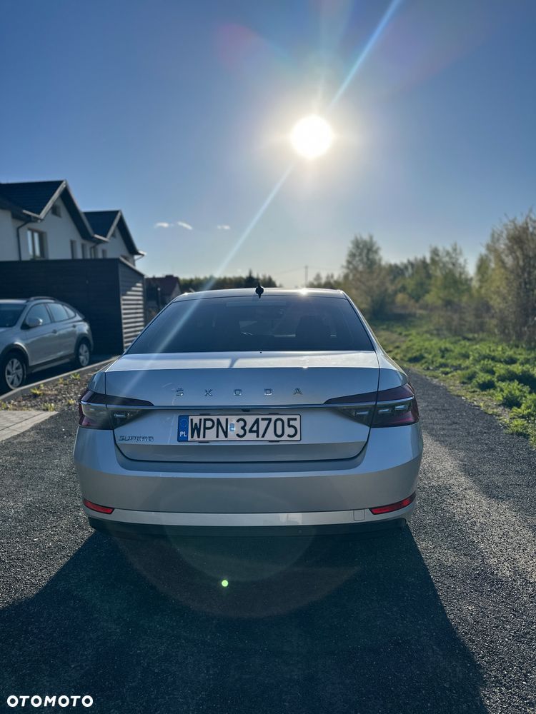 Skoda Superb 2.0 TDI SCR Ambition - 8