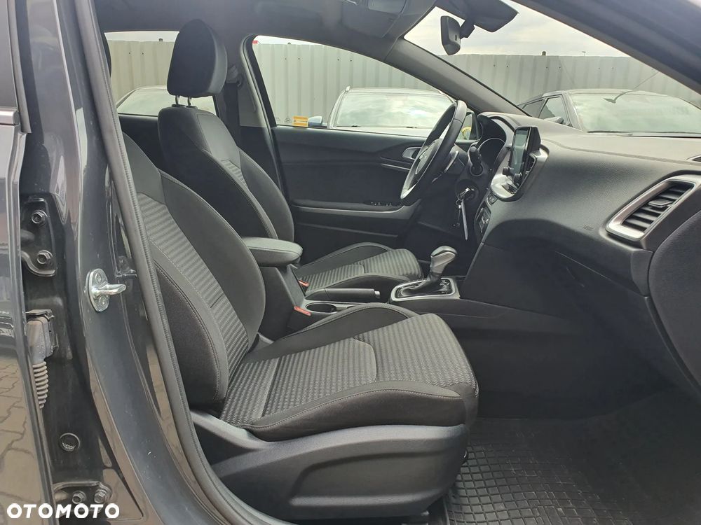 Kia XCeed 1.5 T-GDI M DCT - 25