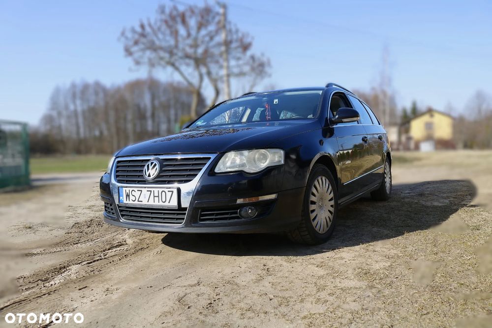 Volkswagen Passat 1.6 FSI Comfortline - 1