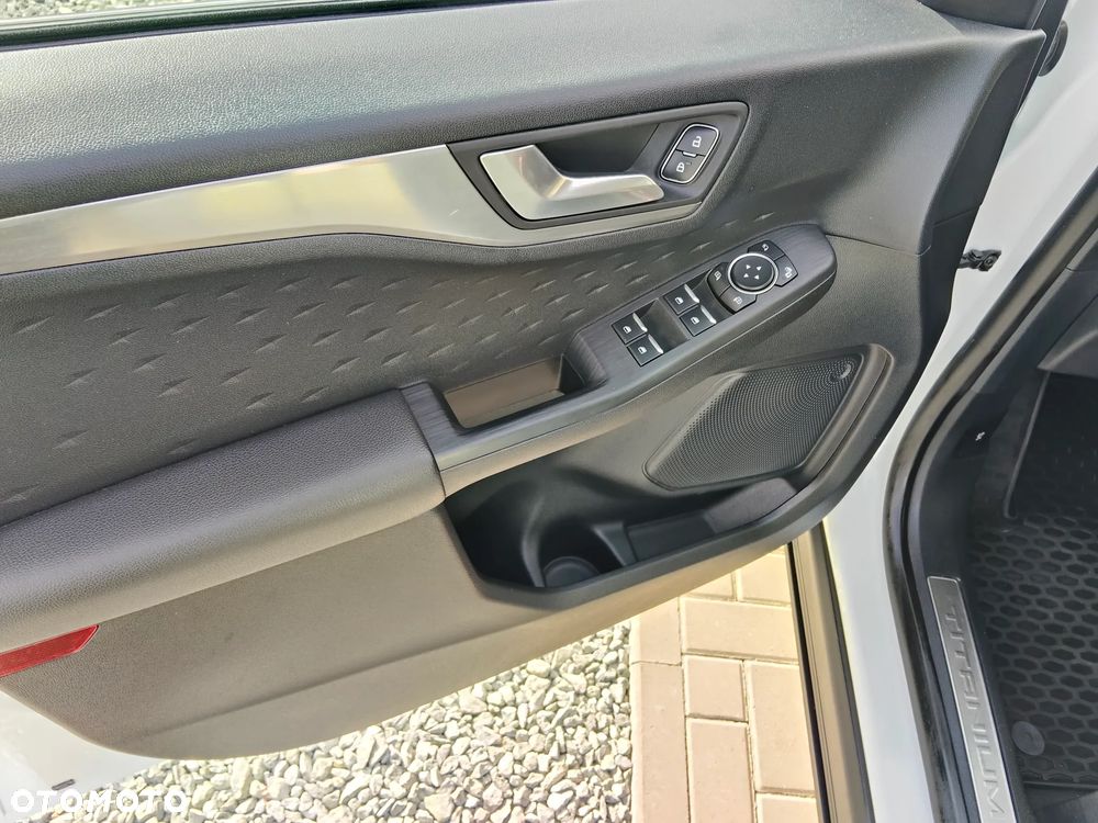 Ford Kuga 2.0 EcoBlue 4x4 TITANIUM - 13