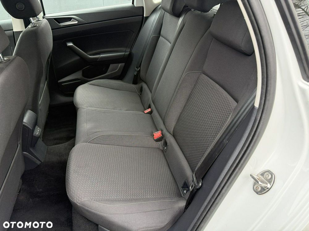 Volkswagen Polo - 10
