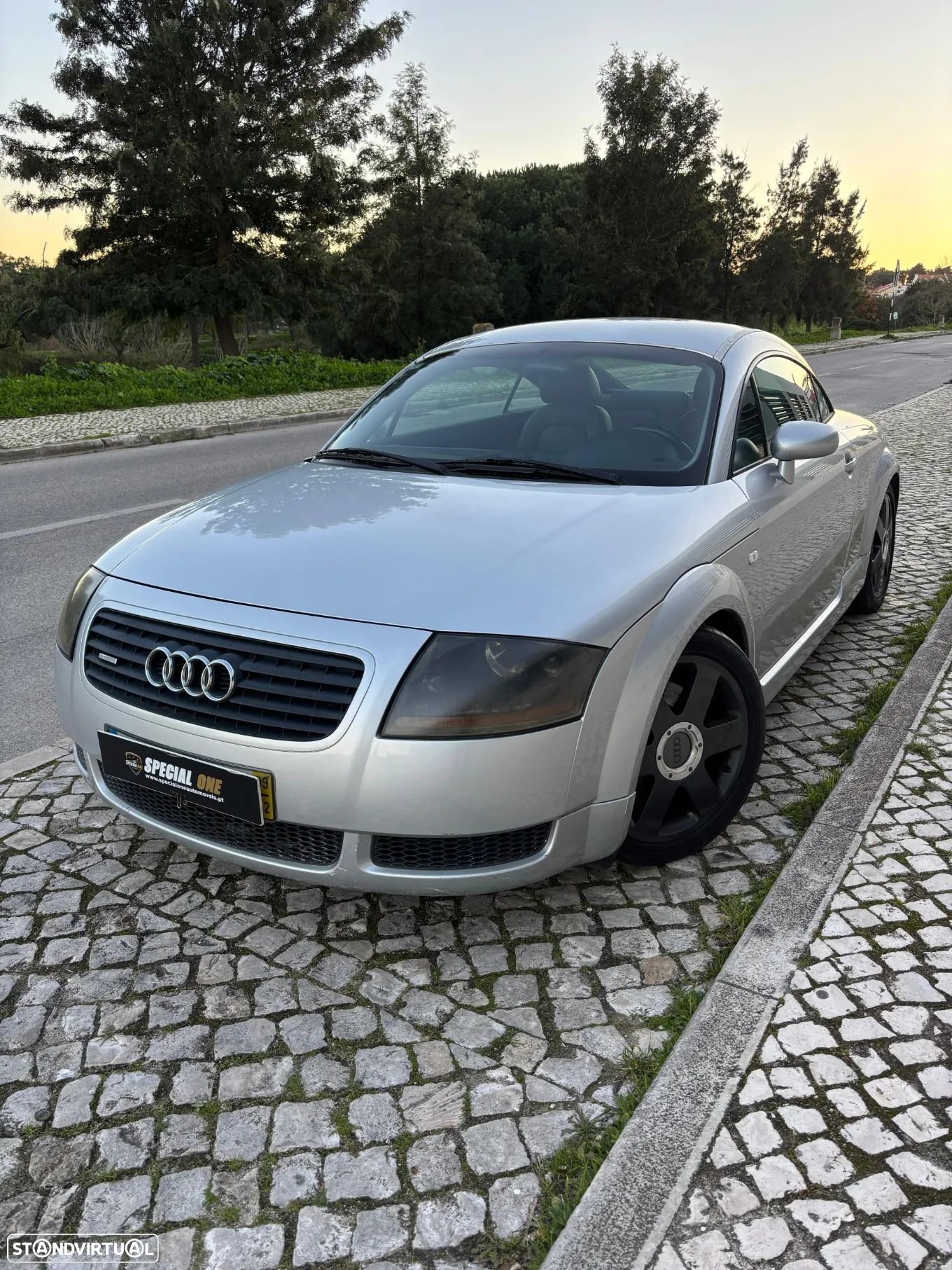 Audi TT Coupé 1.8 T quattro S-line - 1