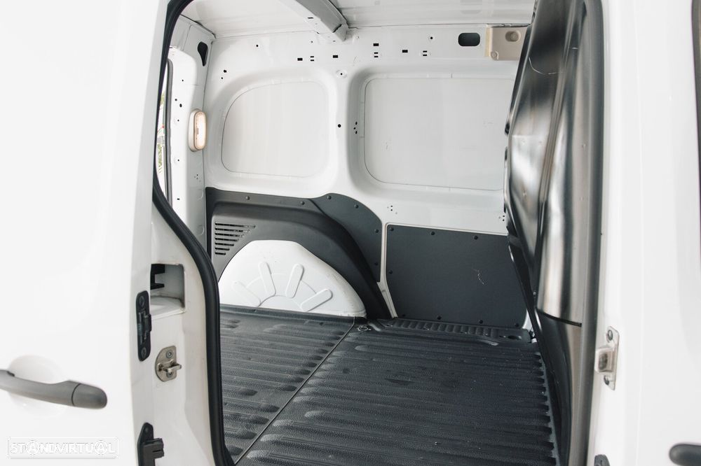 Renault kangoo 1.5 DCI 3 L - 6
