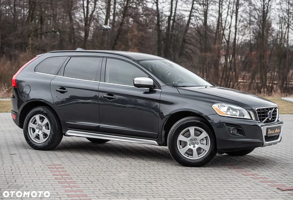 Volvo XC 60 2.4D AWD RDesign - 3