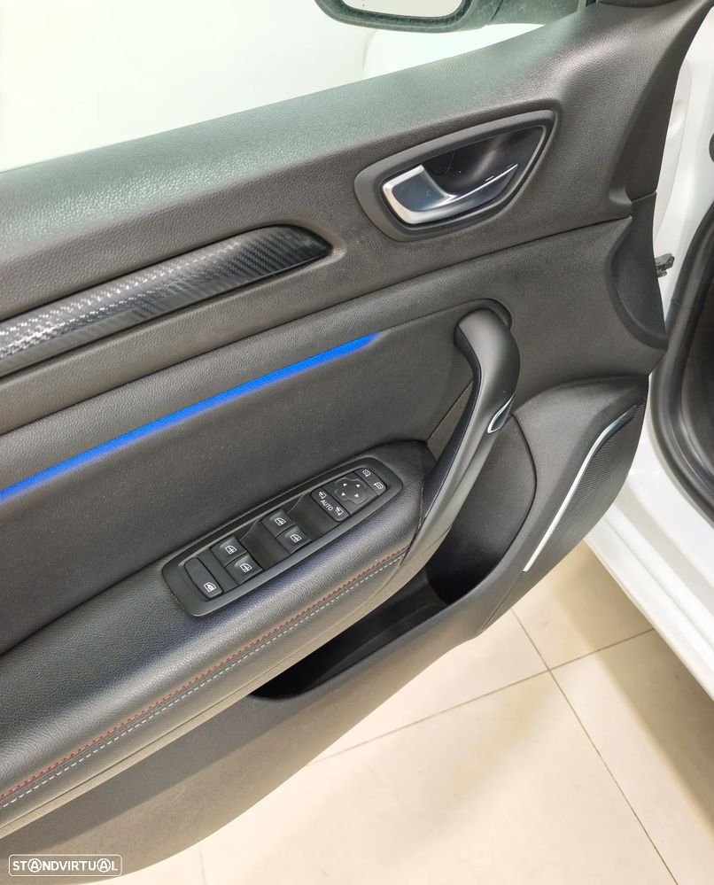 Renault Mégane Sport Tourer 1.6 E-Tech Plug-In Hybrid R.S. Line - 10
