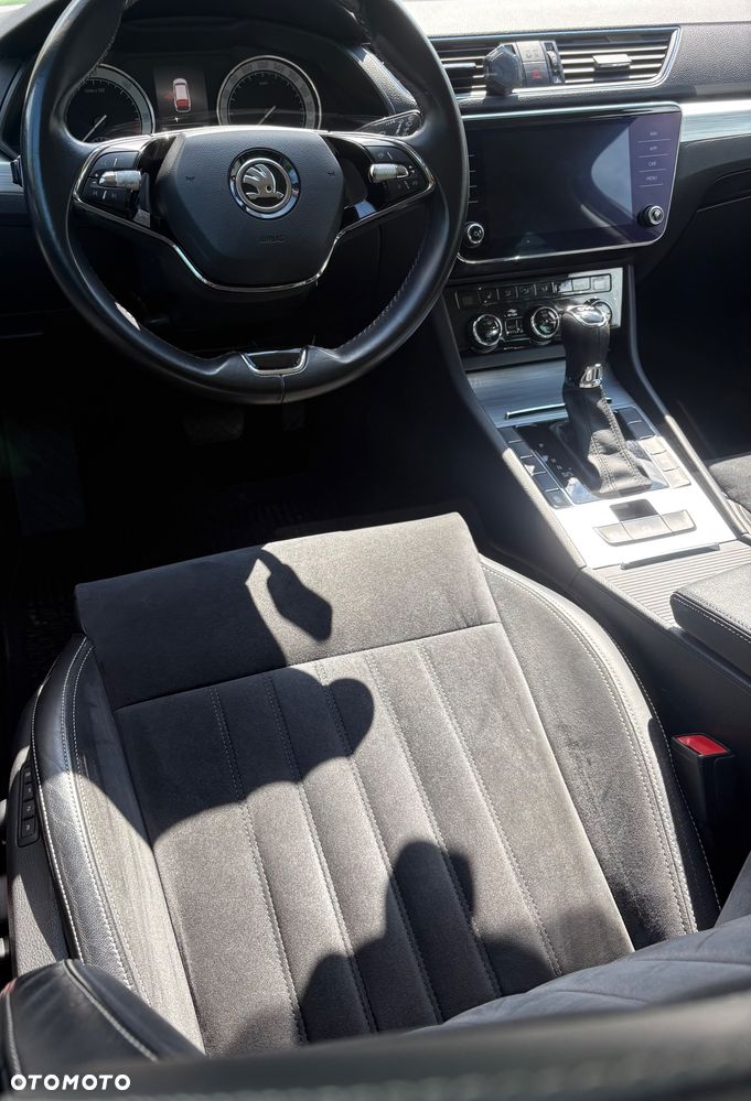 Skoda Superb 1.6 TDI Style DSG - 8