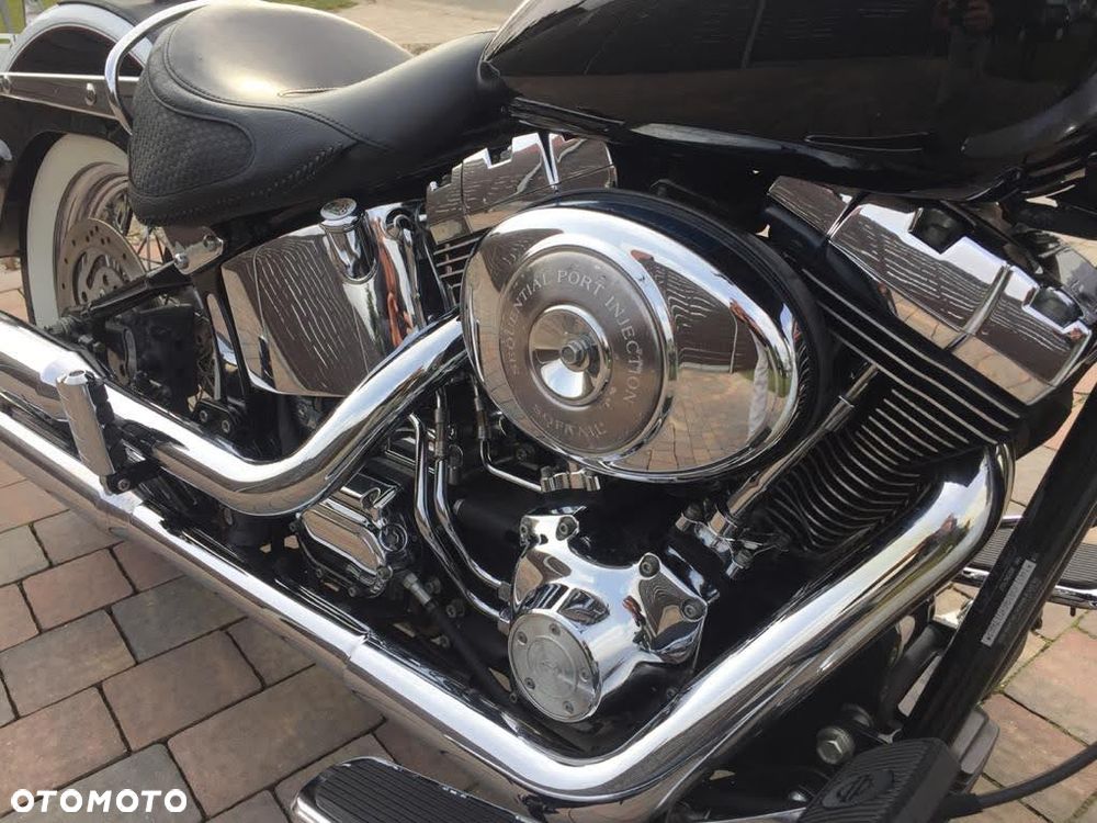 Harley-Davidson Softail Deluxe - 3