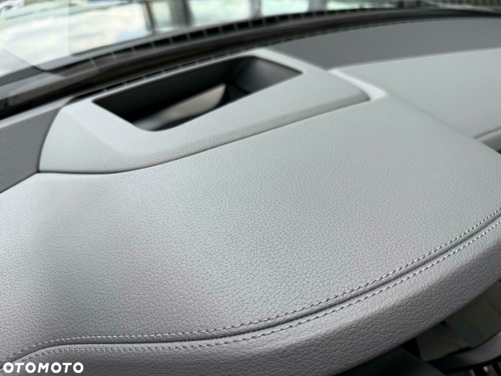 Audi A8 - 30