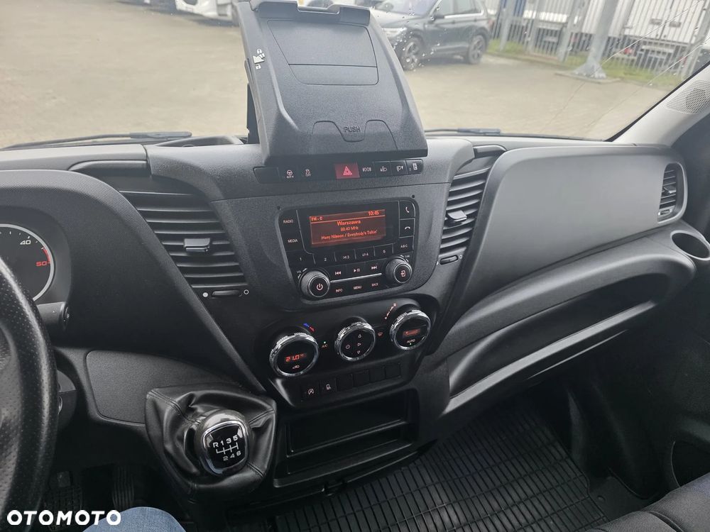 Iveco 35S16V L3H2 Średniak Krajowy Ledy Hak - 8