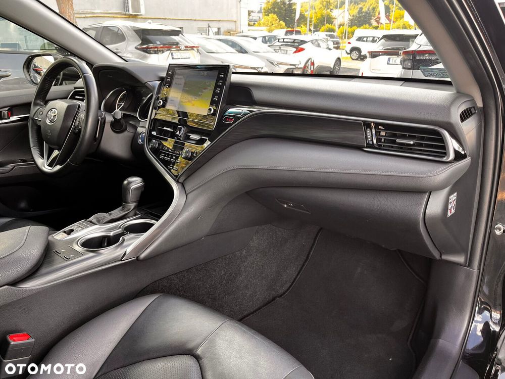 Toyota Camry 2.5 Hybrid Executive CVT - 6