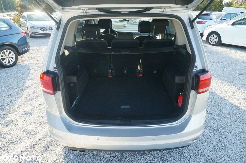 Volkswagen Touran 2.0 TDI BMT Comfortline DSG - 32