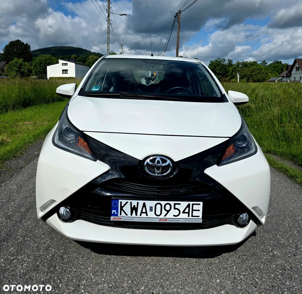 Toyota Aygo x-play Eco - 3