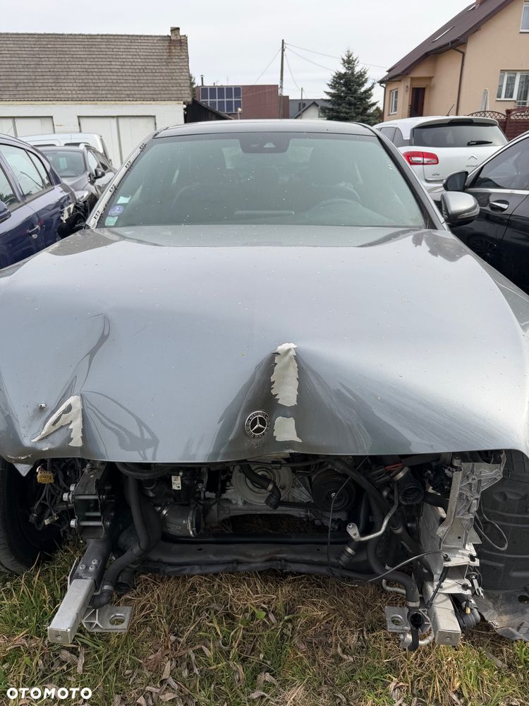 Mercedes-Benz Klasa C 200 CGI Automatik BlueEFFICIENCY Elegance - 5