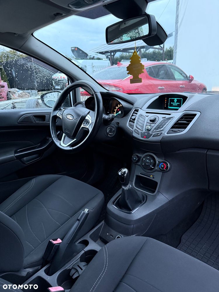Ford Fiesta 1.6 TDCi Individual - 16