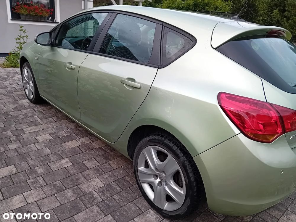 Opel Astra 1.7 CDTI - 6