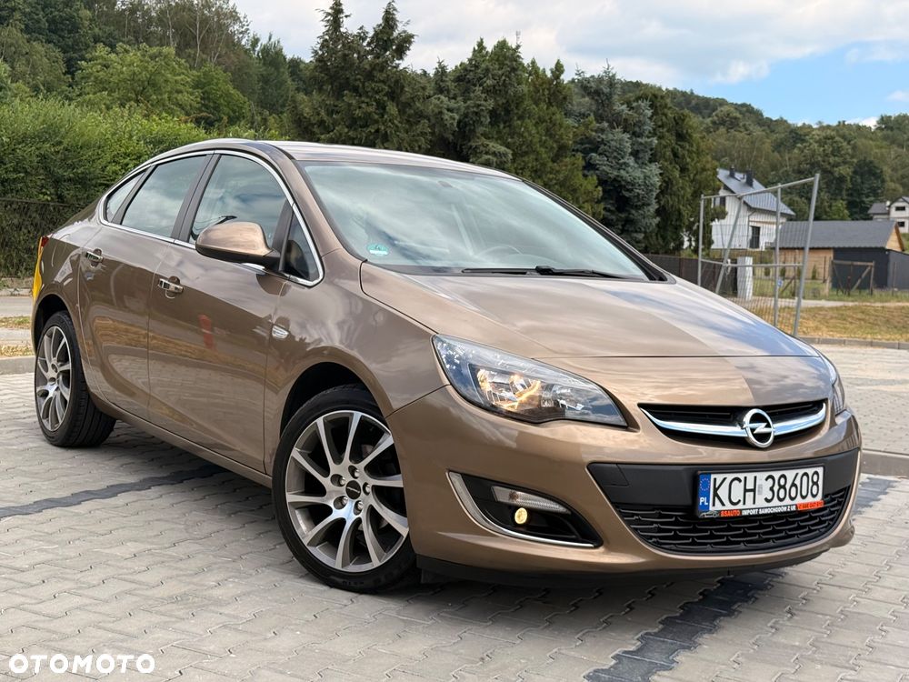Opel Astra 1.6 Active - 11