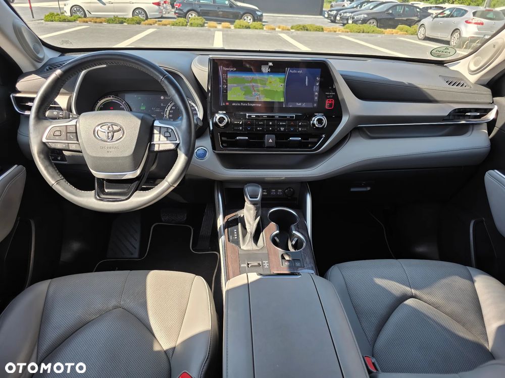 Toyota Highlander 2.5 Hybrid Executive Style - 27