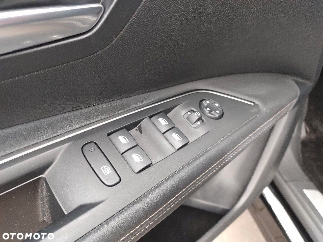 Peugeot 3008 1.2 PureTech GT S&S EAT8 - 12
