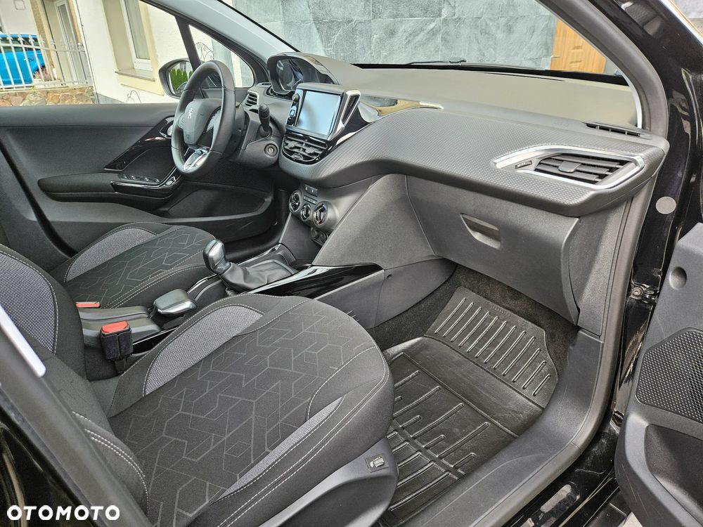 Peugeot 2008 - 18